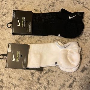 Nike Spark Cushioned Reflective ankle socks (Men: 10-11.5) (WMN: 11.5-13)